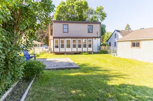 805 Cottage Ave W, Saint Paul, MN 55117 - Photo 30
