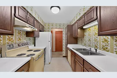 317 6th Avenue SW #206, Rochester, MN 55902 - Photo 10