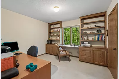 8001 Pennsylvania Road, Bloomington, MN 55438 - Photo 24