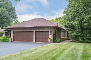 7786 Lochmere Terrace, Edina, MN 55439 - Photo 2