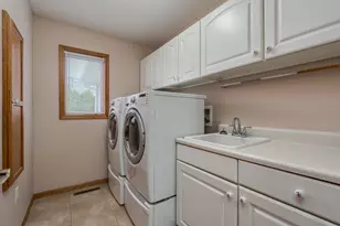 100 Crystal Ln, Mankato, MN 56001 - Photo 26