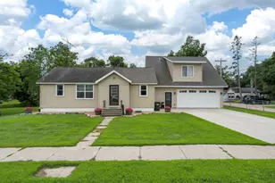 404 Paquin St E, Waterville, MN 56096 - Photo 1