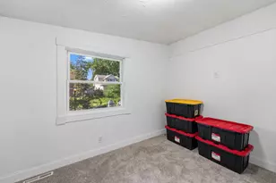 1231 Hewitt Ave, Saint Paul, MN 55104 - Photo 18