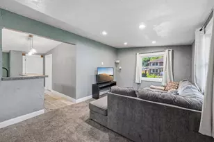 1231 Hewitt Ave, Saint Paul, MN 55104 - Photo 4