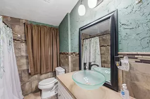 1231 Hewitt Ave, Saint Paul, MN 55104 - Photo 14