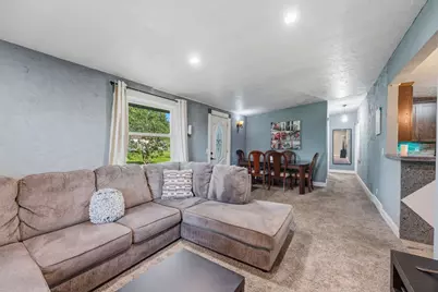 1231 Hewitt Avenue, Saint Paul, MN 55104 - Photo 8