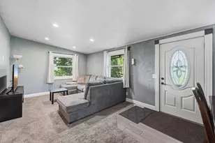 1231 Hewitt Ave, Saint Paul, MN 55104 - Photo 6