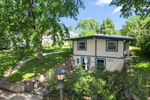 1231 Hewitt Ave, Saint Paul, MN 55104 - Photo 4