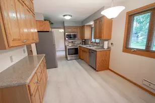 3314 Belden Dr NE, Saint Anthony, MN 55418 - Photo 10