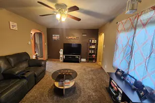 814 3rd St SE, Pipestone, MN 56164 - Photo 8