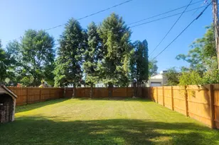 814 3rd St SE, Pipestone, MN 56164 - Photo 6