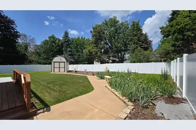 8362 81st Street Lane S, Cottage Grove, MN 55016 - Photo 2