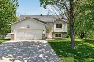 4008 Pennsylvania Ave, Eagan, MN 55123 - Photo 2