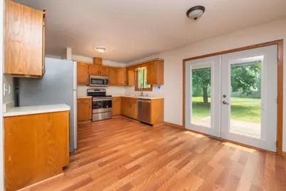 821 Birch Street SW, Isanti, MN 55040 - Photo 6