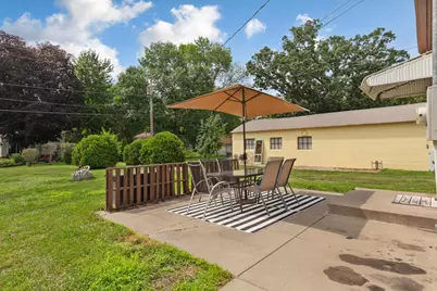 260 N Cordova Avenue, Le Center, MN 56057 - Photo 24