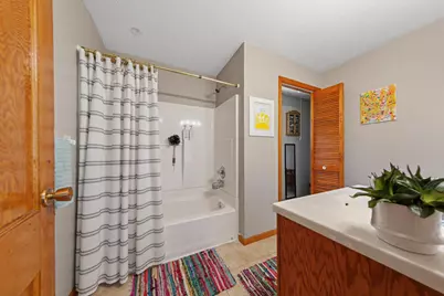260 N Cordova Avenue, Le Center, MN 56057 - Photo 14