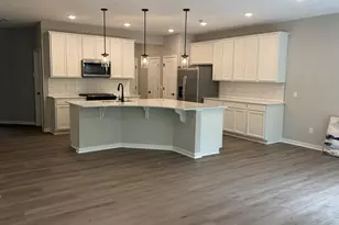 12840 Sawyer Ln, Rogers, MN 55374 - Photo 2