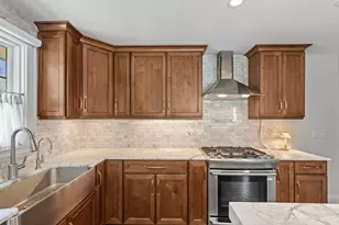 219 Chicago Ave N, Wayzata, MN 55391 - Photo 22