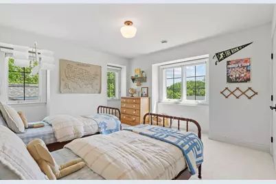 219 Chicago Avenue N, Wayzata, MN 55391 - Photo 40