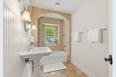 219 Chicago Avenue N, Wayzata, MN 55391 - Photo 42
