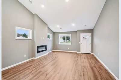 917 Gable Street, Taylors Falls, MN 55084 - Photo 4