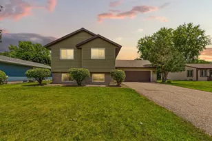 105 Martin Cir, Mankato, MN 56001 - Photo 2