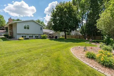 1028 Shady Oak Drive, North Mankato, MN 56003 - Photo 4