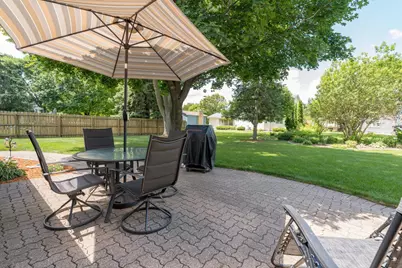 1028 Shady Oak Drive, North Mankato, MN 56003 - Photo 10