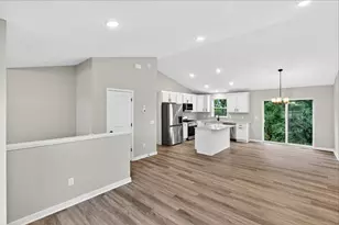 6707 376th St, North Branch, MN 55056 - Photo 2