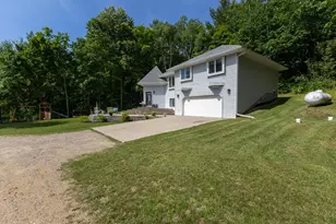10851 Long Lake Dr NE, Bemidji, MN 56601 - Photo 84