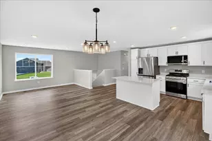 37537 Greenway Ave, North Branch, MN 55056 - Photo 2