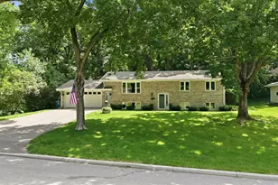 250 Glenbrook Rd N, Wayzata, MN 55391 - Photo 48