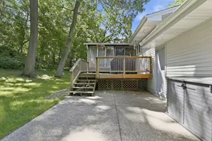 250 Glenbrook Rd N, Wayzata, MN 55391 - Photo 6