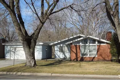 18 6th Street NE, Pelican Rapids, MN 56572 - Photo 1