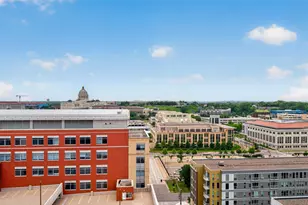 78 10th St E, Saint Paul, MN 55101 - Photo 4