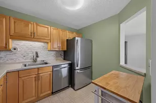 78 10th St E, Saint Paul, MN 55101 - Photo 16