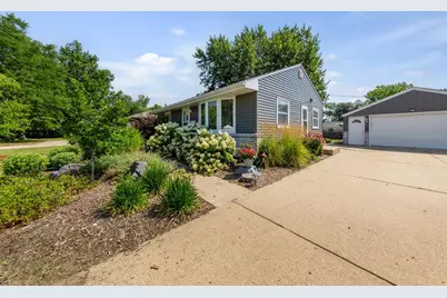 8501 Portland Avenue S, Bloomington, MN 55420 - Photo 4