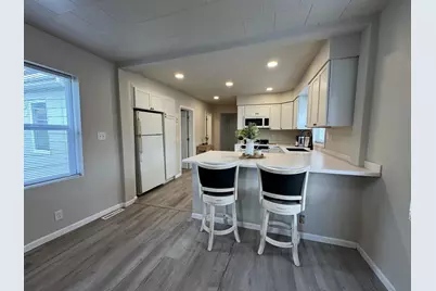 709 Center Street E, Roseau, MN 56751 - Photo 2