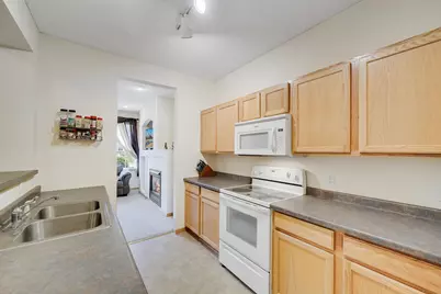 11331 Aberdeen Circle NE #E, Blaine, MN 55449 - Photo 14