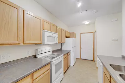 11331 Aberdeen Circle NE #E, Blaine, MN 55449 - Photo 12