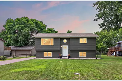 1105 5th Avenue N, Princeton, MN 55371 - Photo 4