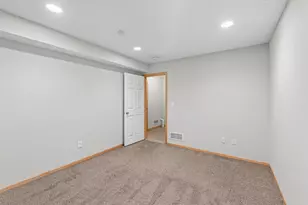 15589 Dwellers Way, Apple Valley, MN 55124 - Photo 24