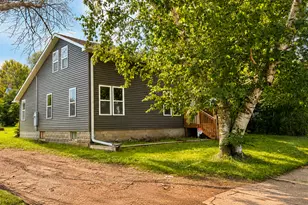 306 N Hampton St, Fairmont, MN 56031 - Photo 2