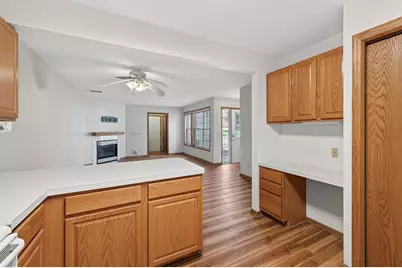 404 Sarazin Street, Shakopee, MN 55379 - Photo 14