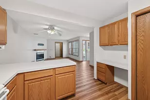 404 Sarazin St, Shakopee, MN 55379 - Photo 14