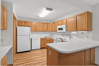404 Sarazin Street, Shakopee, MN 55379 - Photo 10