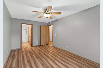 404 Sarazin Street, Shakopee, MN 55379 - Photo 20