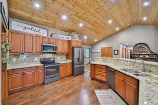 2311 E River Rd, Motley, MN 56466 - Photo 8