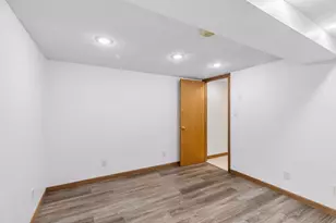 3609 Rolling View Dr, White Bear Lake, MN 55110 - Photo 28