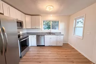 2084 Hillview Rd, Mounds View, MN 55112 - Photo 2